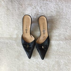 Viento & Marea Black Leather Mules